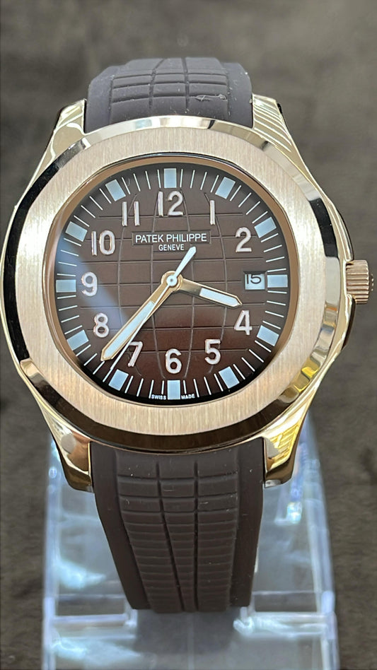 PATEK PHILIPPE AQUANAUT (BLACK X ROSE GOLD)