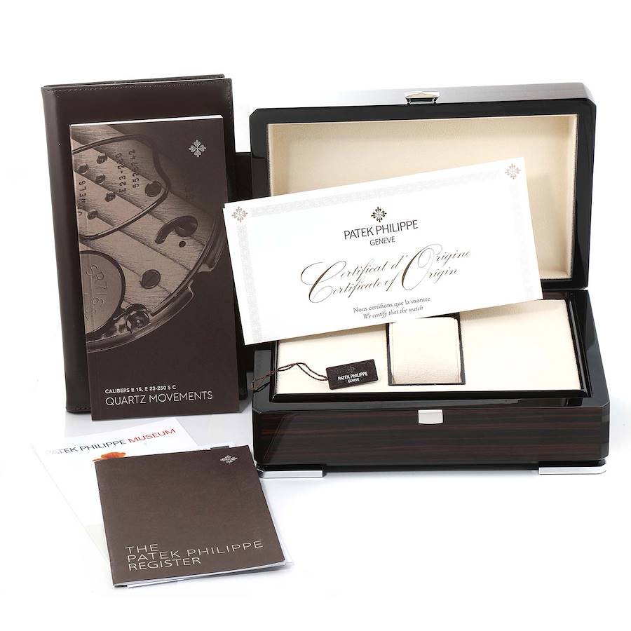 PATEK PHILIPPE NAUTILUS (GREEN)